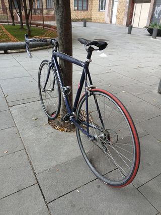 Bicicleta carretera Cannondale 