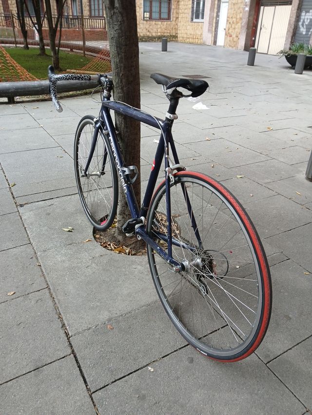 Bicicleta carretera Cannondale