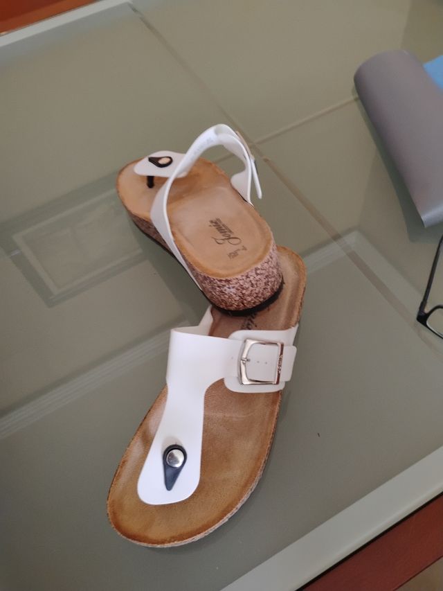 Sandalias Jomice blancas