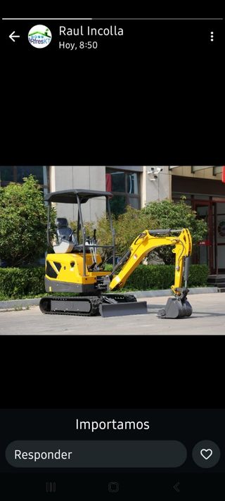 Trabajos con excavadora.