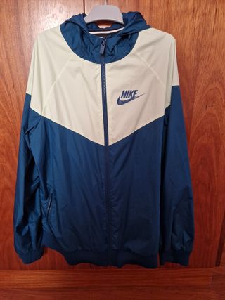 Chaqueta Nike Windrunner - Azul talla 13-14 años.