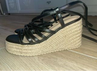 Sandalias cuña negras