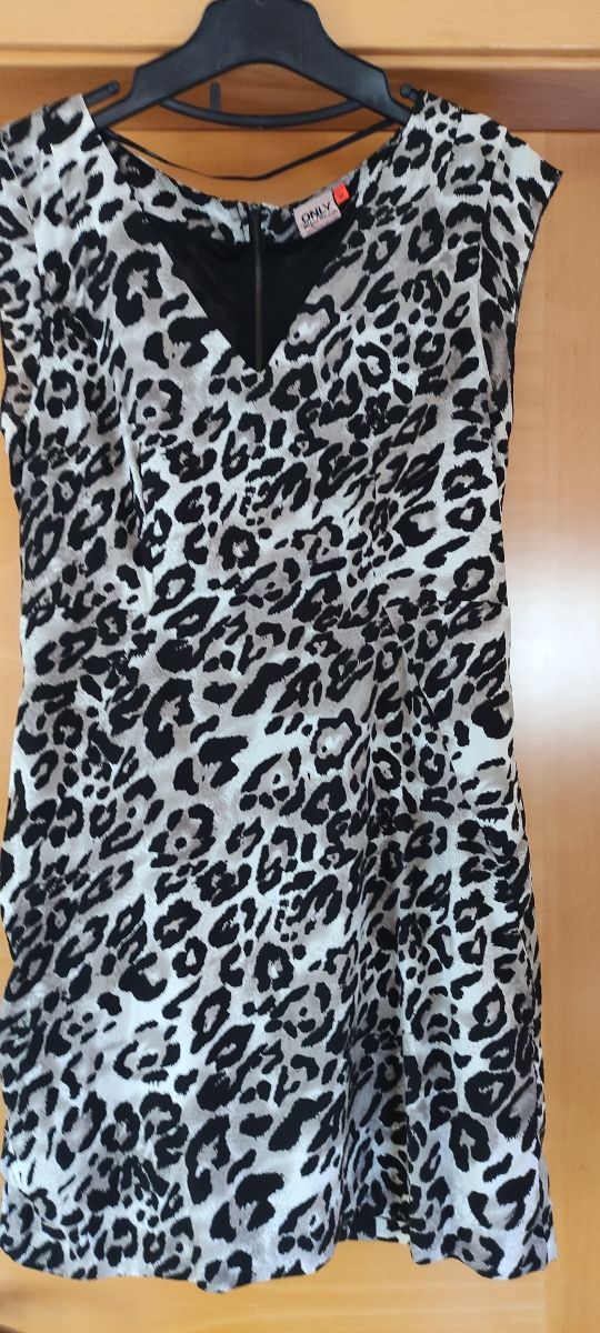 Vestido ONLY leopardo blanco y negro