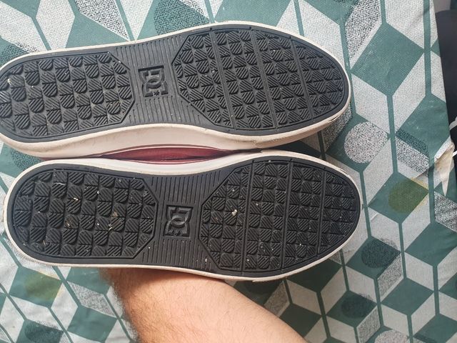 Zapatillas DC rojas hombre