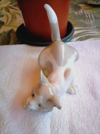 Gatito Lladró porcelana
