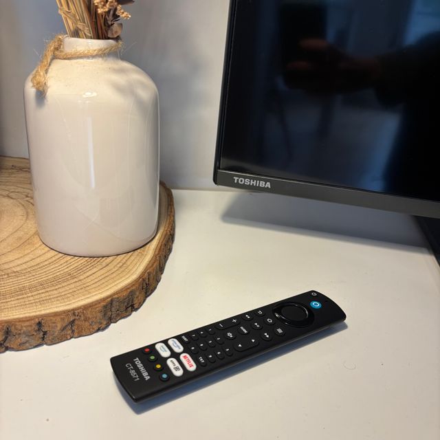 TV Toshiba 40" Negro