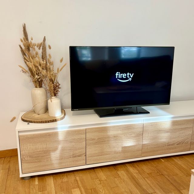 TV Toshiba 40" Negro