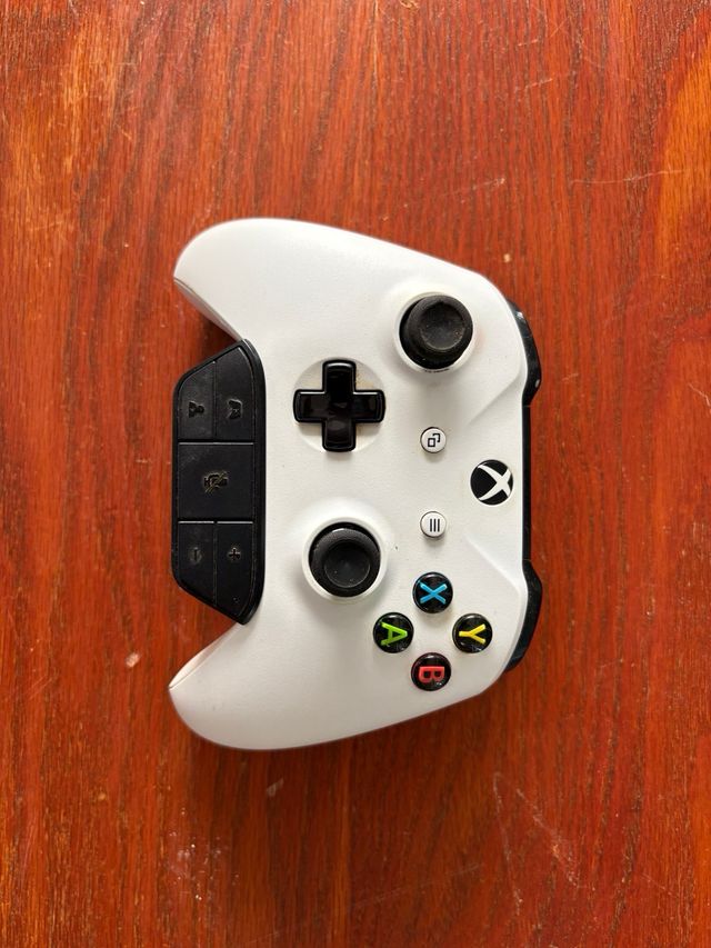 Xbox 360 negra + NBA 2K15