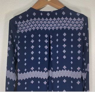 Blusa estampada GAP talla S - azul marino  