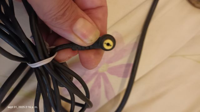 Cargador Delta Electronics