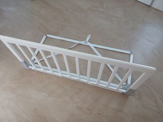 Barrera cama niño madera blanca