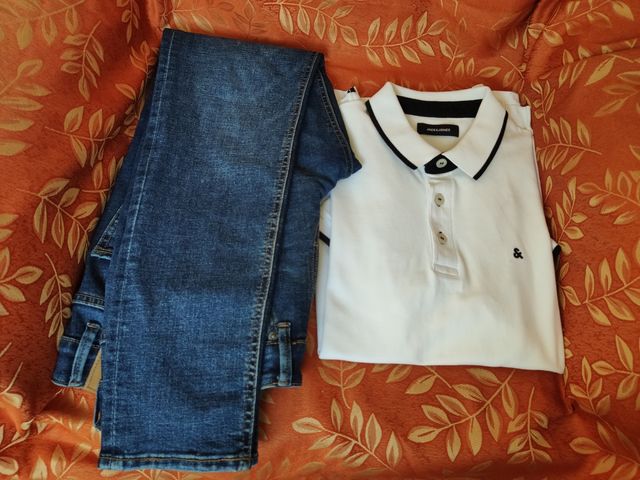 Te regalo con la compra del polo blanco talla M