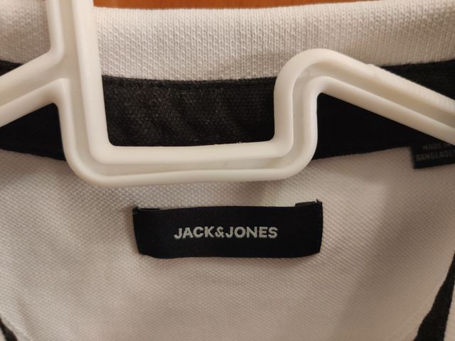 Te regalo con la compra del polo blanco talla M