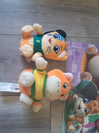 44 Gatti: 2 puzzle + 2 peluche