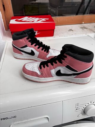 Nike Air Jordan 1 Mid - Rosa