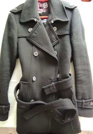 Abrigo Zara Man negro talla S