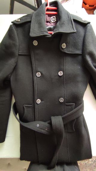 Abrigo Zara Man negro talla S