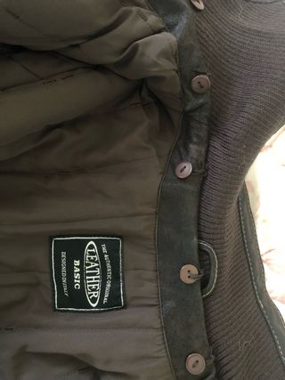 Giubbotto Pelle Marrone
taglia 46