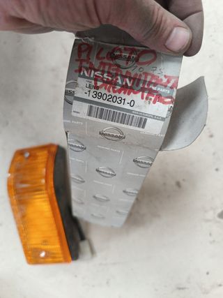 Piloto intermitente naranja Nissan nuevo
