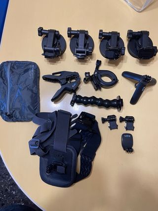 GoPro Hero 10 Black + accessori