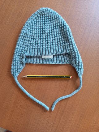 Gorro bebé tejido - gris azulado, muy suavecito