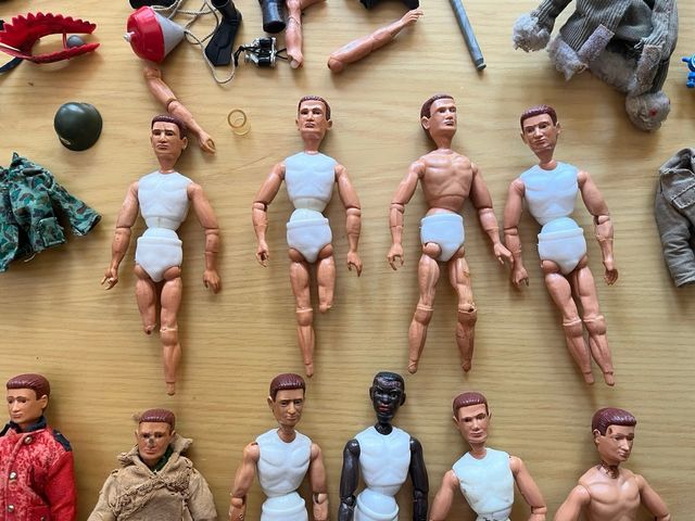 12 Madelman originales + accesorios