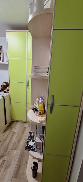 Guardaroba per bambini ad angolo - Verde e Bianco