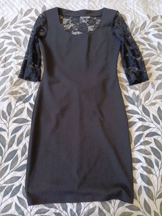 Vestido negro encaje