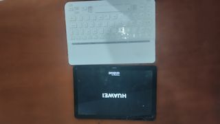Tablet HUAWEI negra