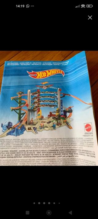 Mega Garage Hot Wheels