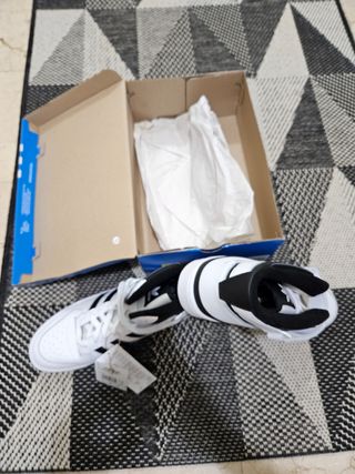 Adidas Forum Mid - Nuevas - 44 2/3. (10 1/2)
