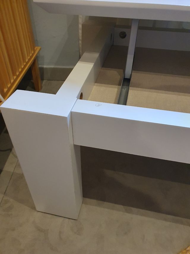 Mesa centro  con revistero