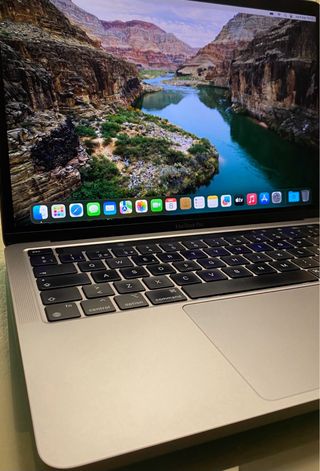 MacBook Pro M2 16GB 500GB COMO NUEVO