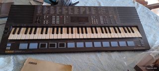 Tastiera Yamaha porta sound PSS 680