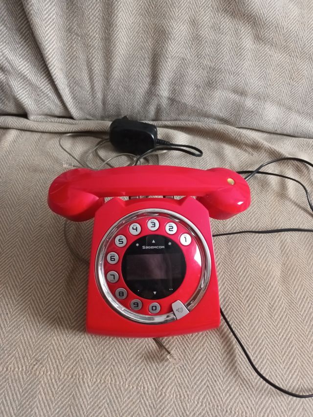Teléfono fijo Sagemcom rojo
