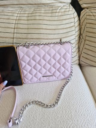 Bolso bandolera lila acolchado