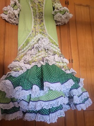 Traje gitana / flamenca de El Ajoli 