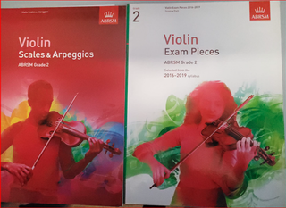 Violin ABRSM Grado 2: Escalas & Piezas