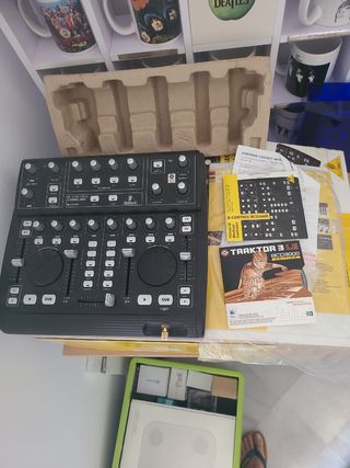 Controlador DJ Behringer BCD3000