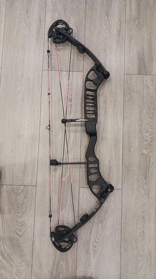 Arco compuesto Prime One Stx V2 36"