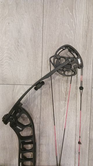 Arco compuesto Prime One Stx V2 36"