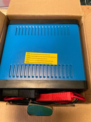 Cargador baterías CEVIK Fenix 15 12/24V
