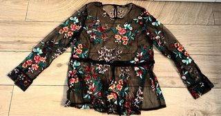 Blusa negra bordada - Talla única