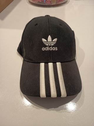 Gorra Adidas Negra c/3 Rayas