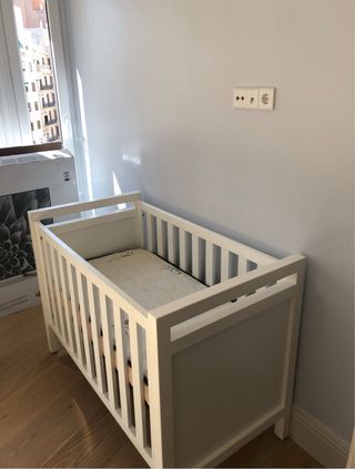 Cuna bebé 60cm blanco + colchón 