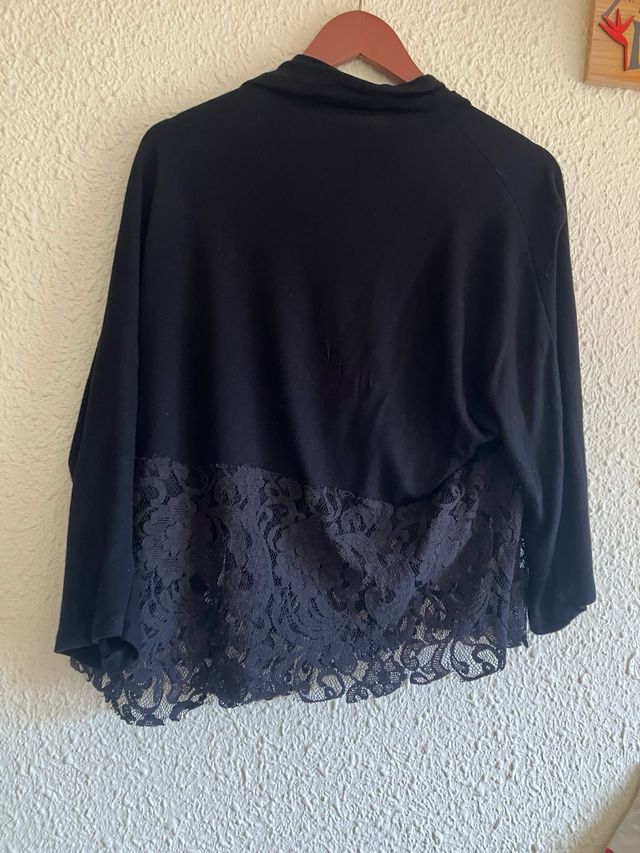 Top negro manga larga encaje (talla S/M - mujer)