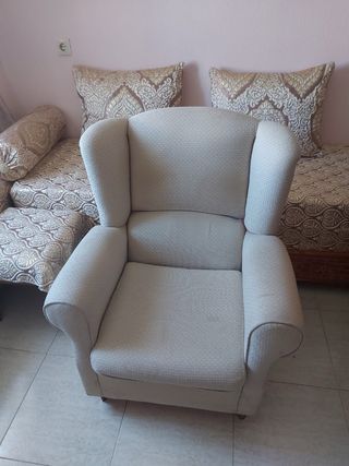 Sofá cama beige de tela