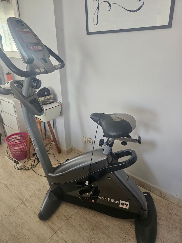 Bicicleta estática BH Carbon Bike