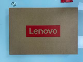 Portátil Lenovo IdeaPad Slim 3