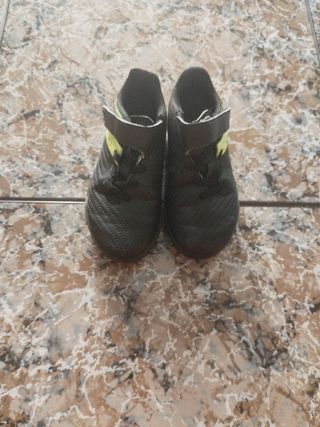 Zapatillas fútbol niño Adidas talla 27